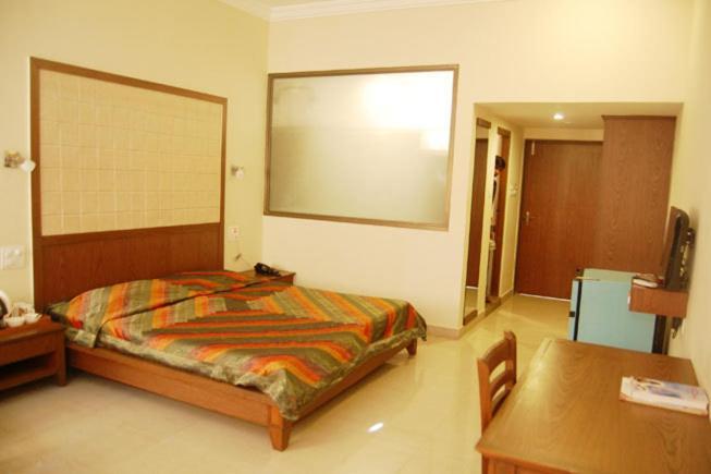 Alka Hotel Udaipur Szoba fotó