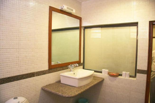 Alka Hotel Udaipur Szoba fotó