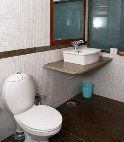 Alka Hotel Udaipur Szoba fotó