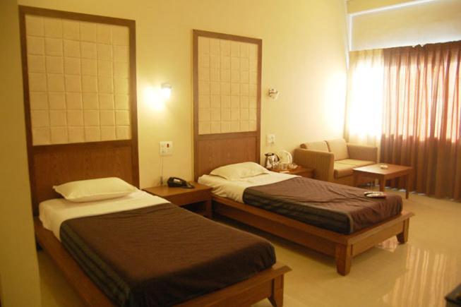 Alka Hotel Udaipur Szoba fotó